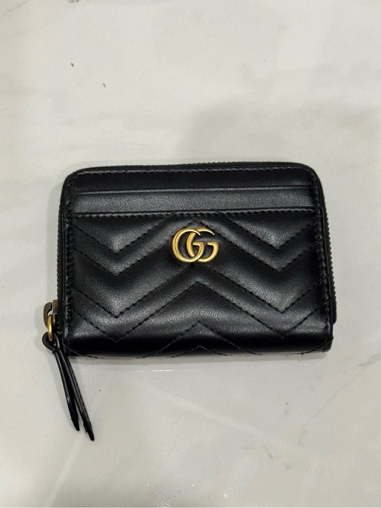 Gucci Handbags - Gucci Black Chevron Leather Zip Card Wallet with Gold GG